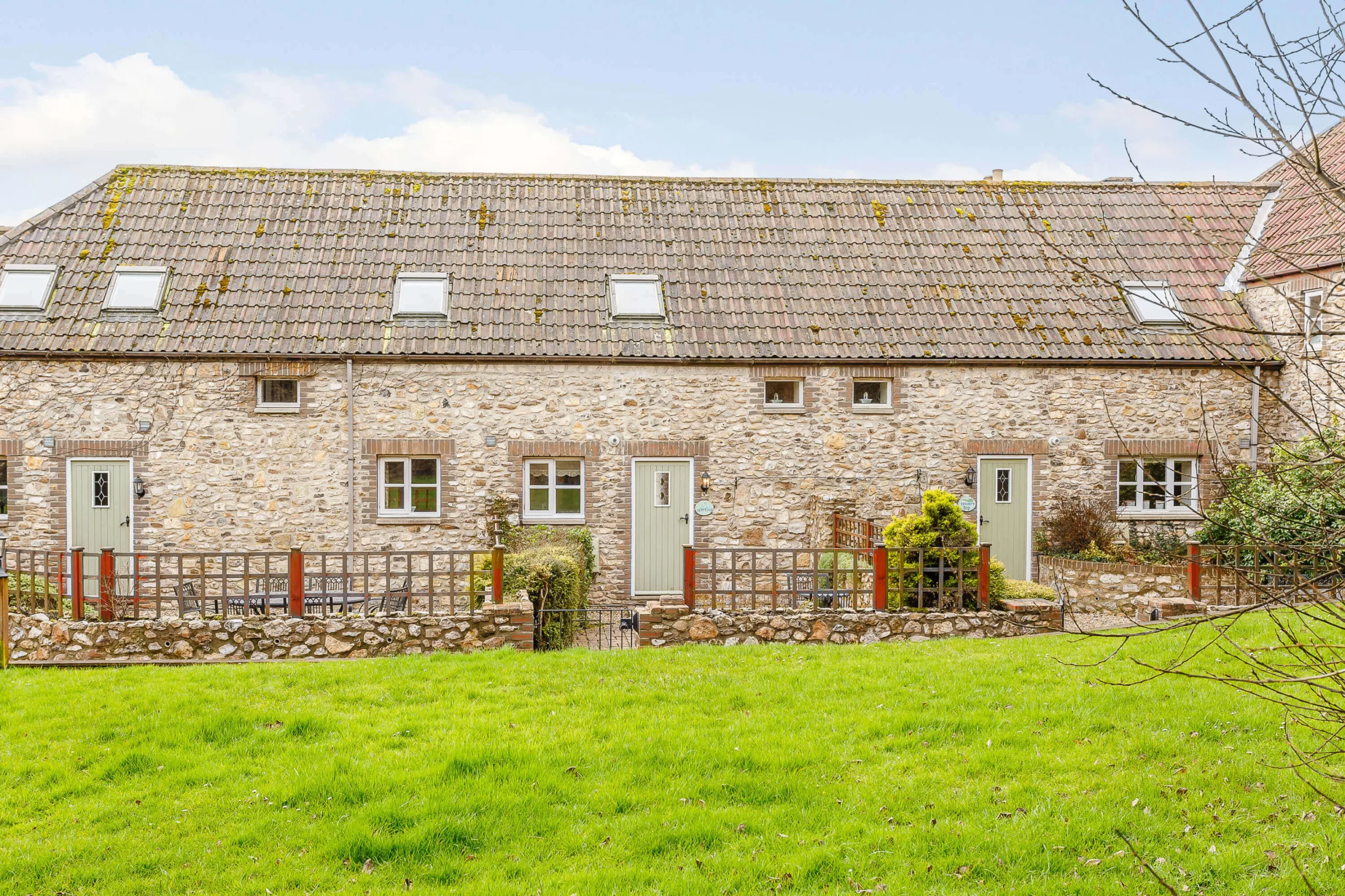 Sweethay Cottage Exterior